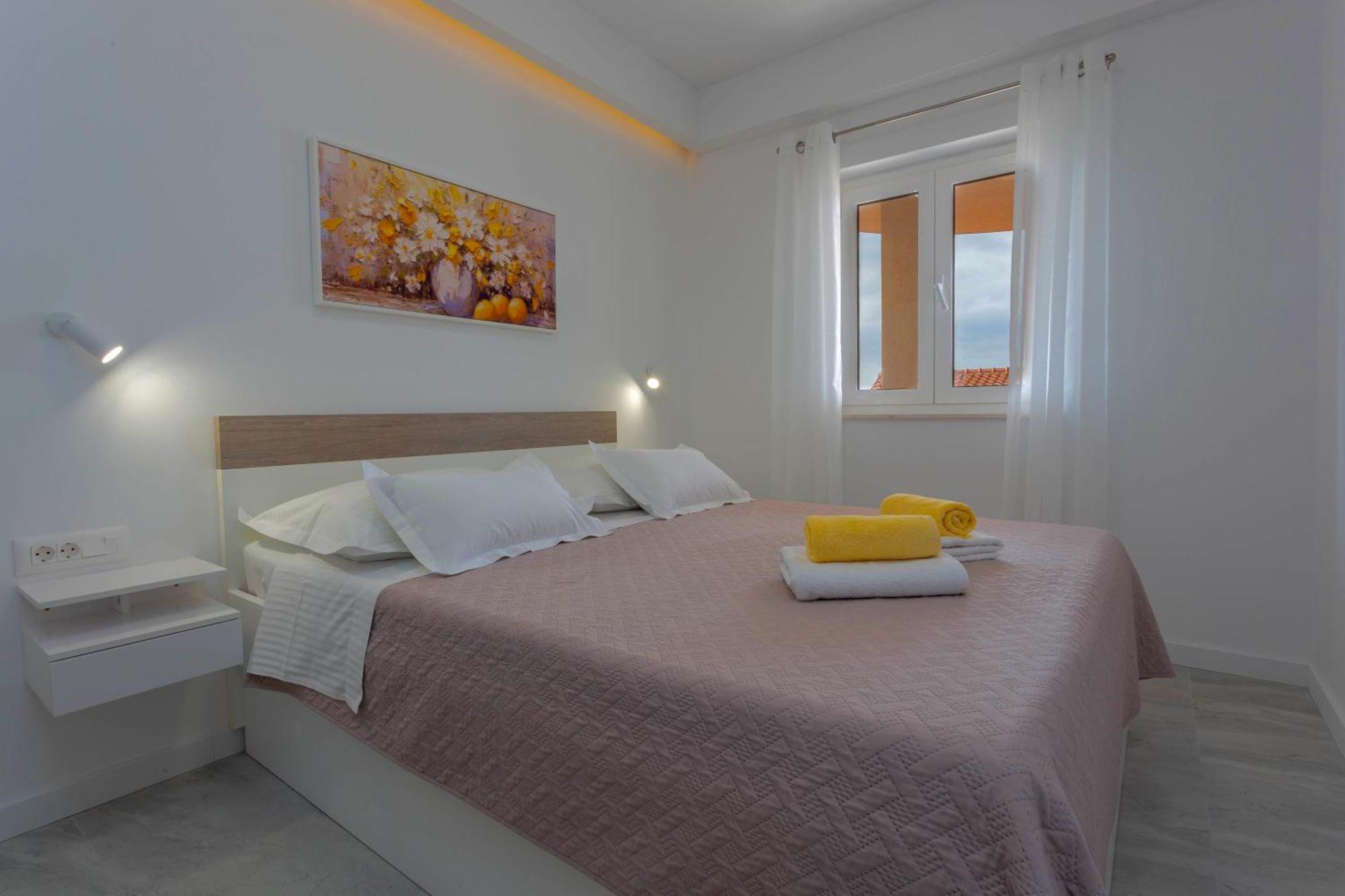 חוואר Apartments Tatjana Dominis מראה חיצוני תמונה