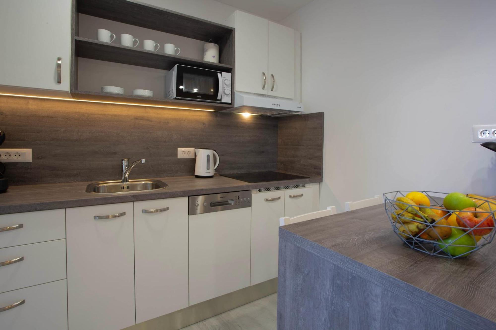 חוואר Apartments Tatjana Dominis מראה חיצוני תמונה