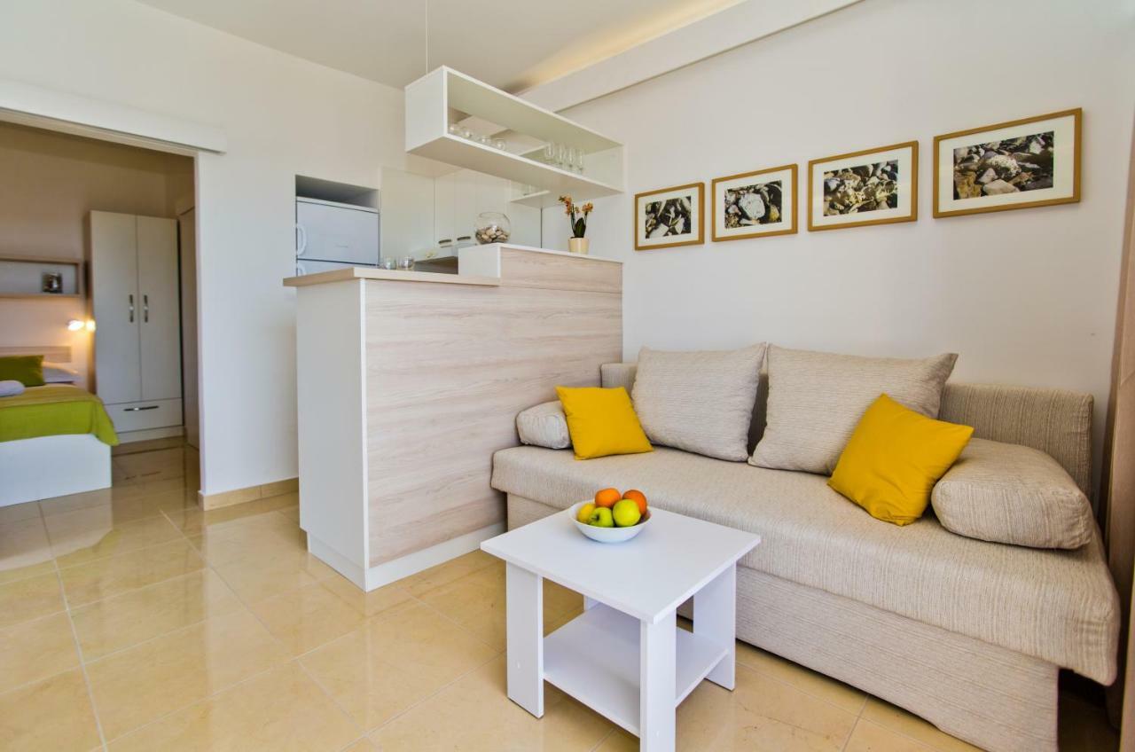 חוואר Apartments Tatjana Dominis מראה חיצוני תמונה