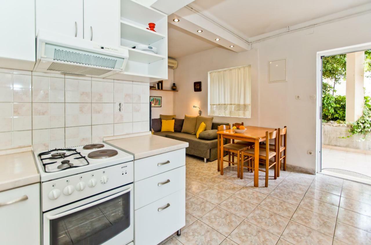 חוואר Apartments Tatjana Dominis מראה חיצוני תמונה